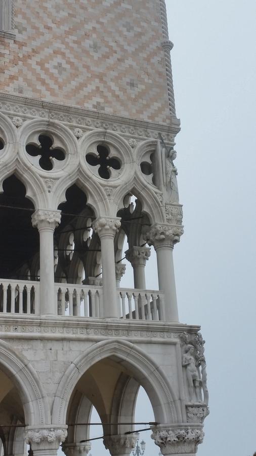 La Casa Di Rosy Villa Mestre Bagian luar foto